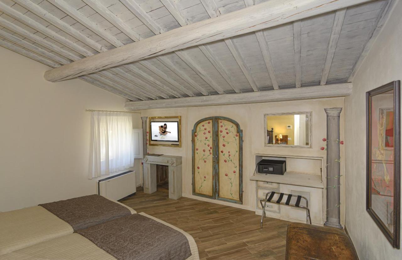 פיסטויה Villa Agnolaccio Residenza D'Epoca מראה חיצוני תמונה
